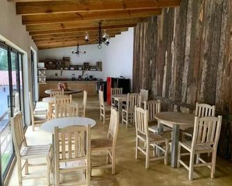 Glamping Rio Valle de Bravo - Valle de Bravo - Restaurante