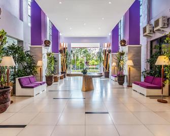 Kuta Central Park Hotel - Kuta - Lobi