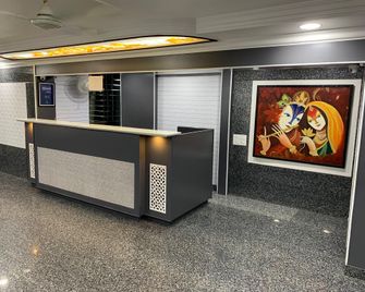 Hotel Okasu - Raipur - Recepción