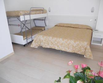 Hotel Blurelda - Silvi Marina - Makuuhuone