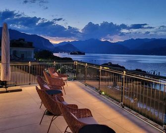 سيمبيون بوتيك هوتل - ستريسا - شرفة