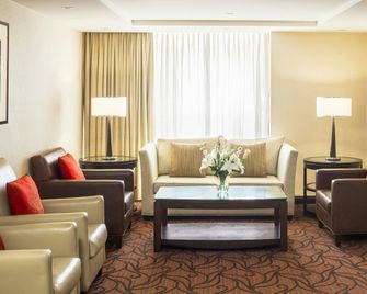 Sheraton Vancouver Airport Hotel - Richmond - Pokój dzienny