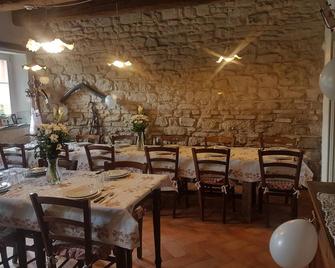Little Raieda Farmhouse: the first stop on the Path of the Gods. - Sasso Marconi - Ristorante