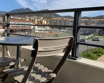 Studio tout confort en centre ville - Propriano - Balkon
