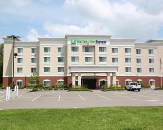 Holiday Inn Express Cortland - Cortland - Rakennus
