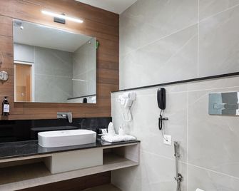 Lords Cbc Plaza Chitwan - Bharatpur
