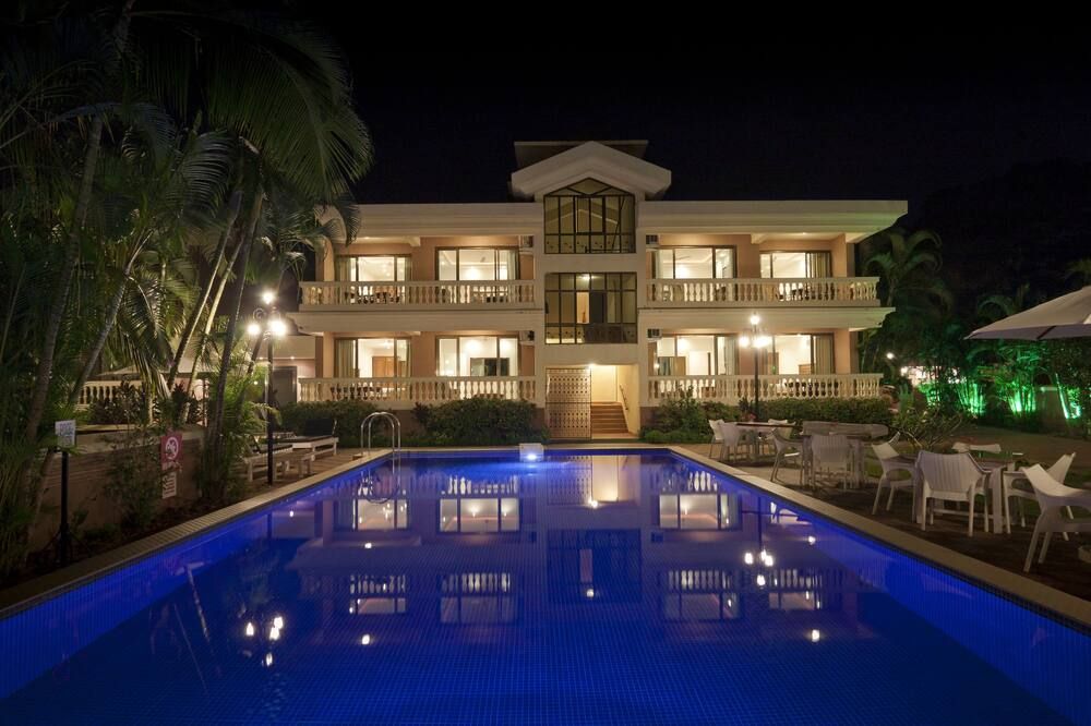 De Mandarin Beach Resort Suites & Villas, Candolim - קנדולים - בריכה