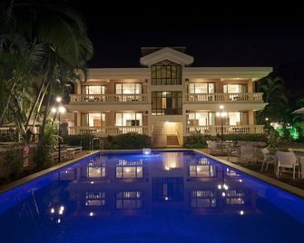 De Mandarin Beach Resort Suites & Villas - Candolim - Havuz