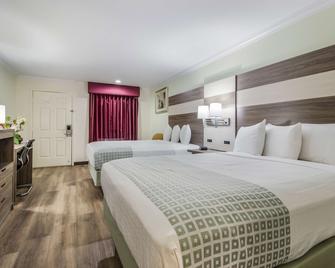 Americas Best Value Inn - Columbus - Bedroom