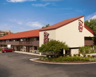 Red Roof Inn Detroit - Dearborn/Greenfield Village - Dearborn - Bygning
