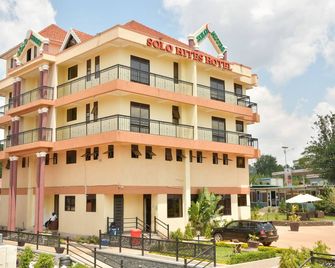 Solo Hites Hotel - Masaka - Edificio
