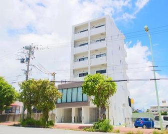 Sakuraya - Okinawa - Budynek