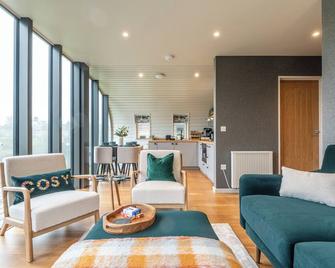 Sustainable 2 Bedroom Pod on Old Chalford Farm! - Chipping Norton - Sala de estar