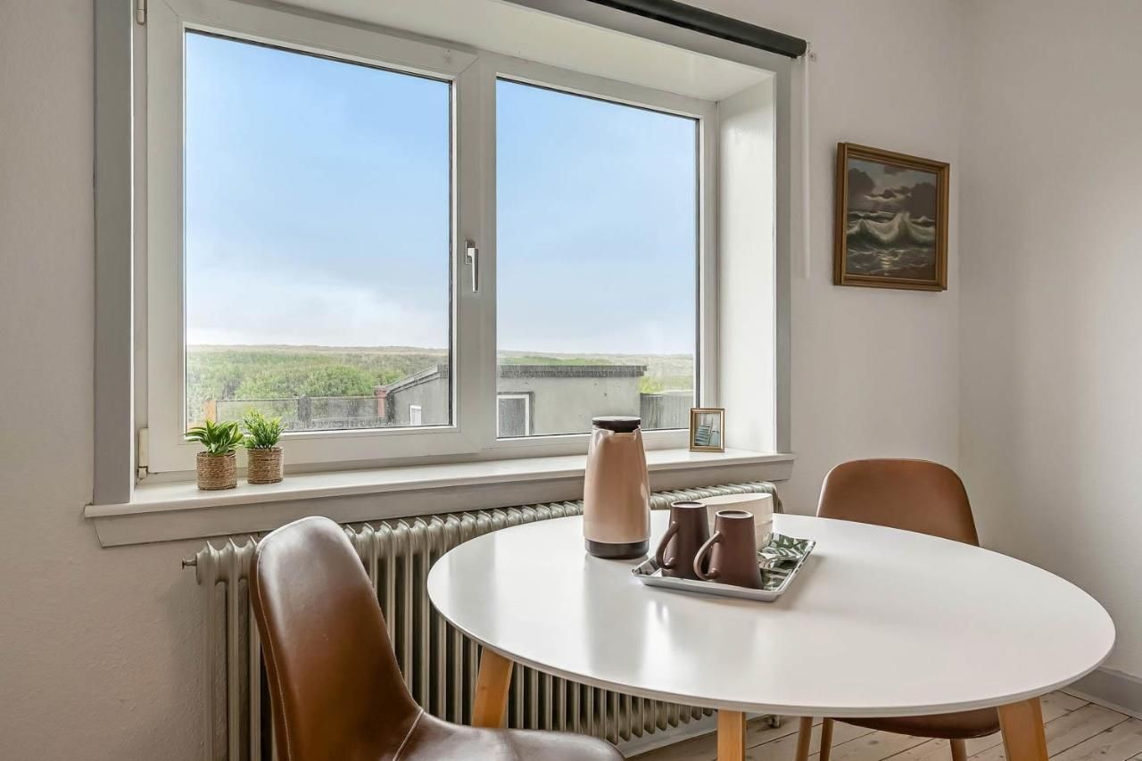 Feriehus Med Klitudsigt Og Fantastisk Beliggenhed I Hjertet Af Thyborøn Sj1054 – Thyborøn