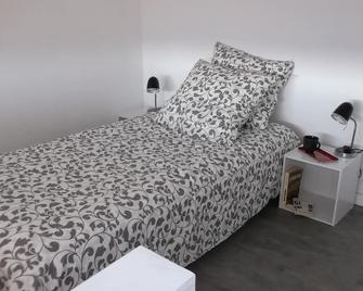 Village house, Parc du Luberon. - Cadenet - Bedroom