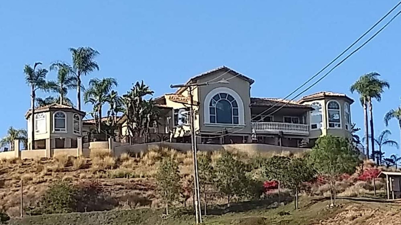 Sunshine Mountain Bed and Breakfast