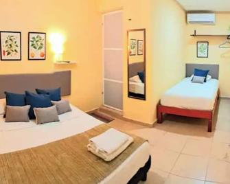 Isla Mujeres Central Studio Ac & Kitchen - Isla Mujeres - Schlafzimmer