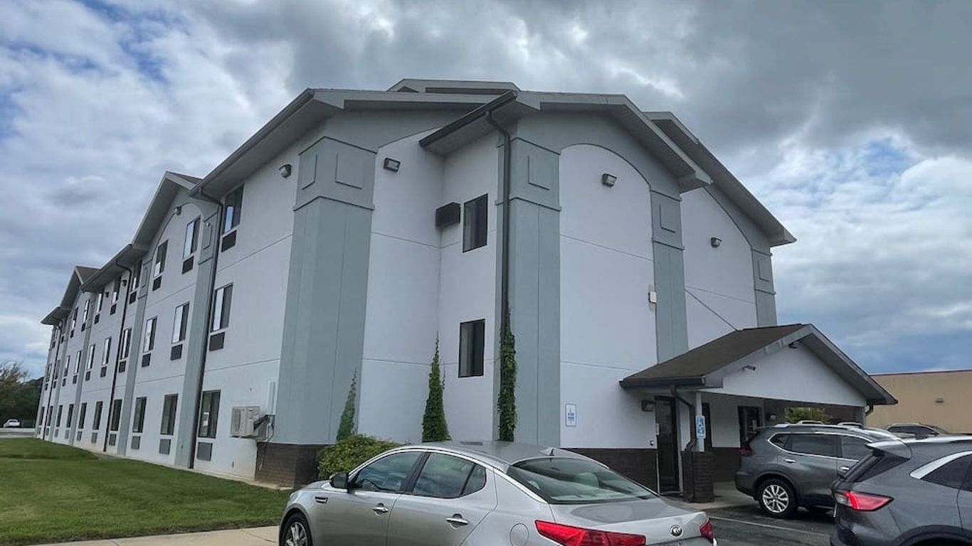 Super 8 by Wyndham Danville VA