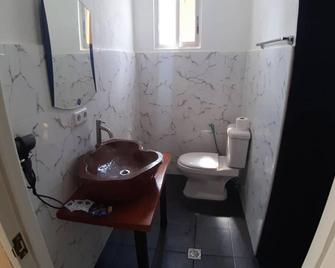 Seaview Mansion Dalaguete - Apartment 5 - Dalaguete - Bathroom
