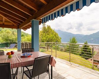 Il Giogo by Interhome - Mandello del Lario - Balkon