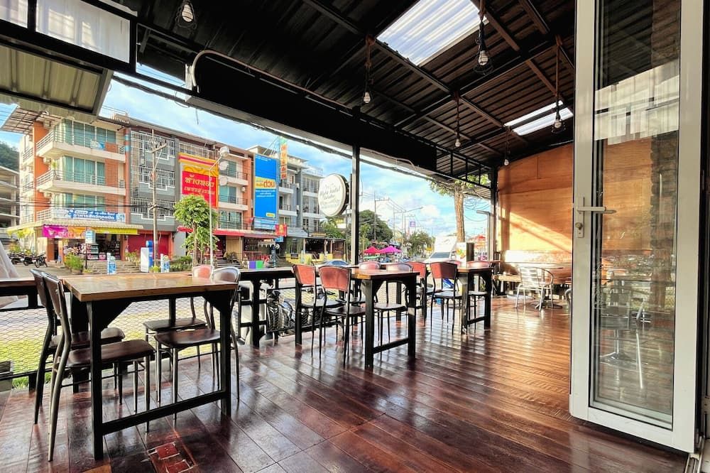 Alpha Hostel Cafe&bar - Ao Nang - Restaurant