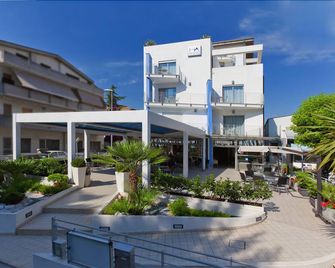 Hotel Antares - Alba Adriatica