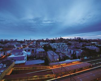 Oaks Melbourne South Yarra Suites - Melbourne - Varanda