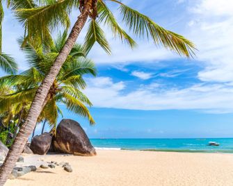 Zhongzhou International Apartment - Sanya - Beach