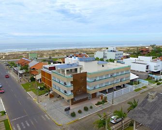 Pousada Molhes da Barra - Torres - Gebäude