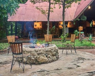 Migunga Tented Camp - Lake Manyara - Patio