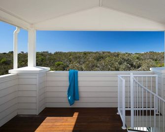Seaside Beach House - Marcoola - Balcón
