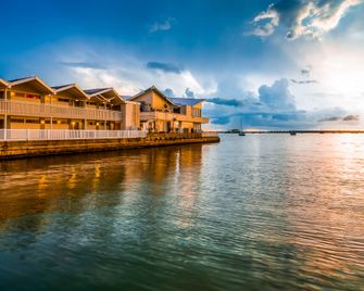 Best Western Plus Yacht Harbor Inn - Dunedin - Extérieur