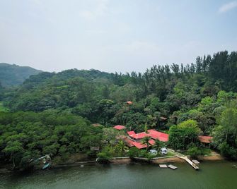Los Amigos Ecoturismo y Reserva Natural - Catemaco - Vista del exterior