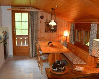 Hornflue (Wohlwender) by Interhome - Saanen - Salle à manger