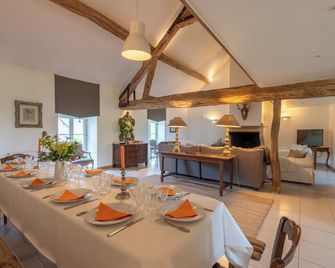 Manor of Limodin 2, Disneyland Paris 17km, Paris 45km, La Houssaye-en-Bri 35mn - Les Chapelles-Bourbon - Comedor