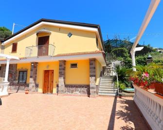 Villa Costanza sorrento B&b - Sant'Agnello - Building