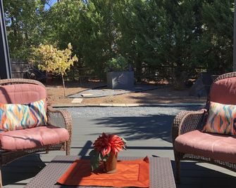 Located in # 6 golf community, close to First Health Moore Regional Hospital. - Pinehurst - Patio