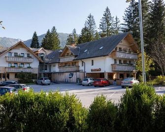 Art Hotel Kristal - Ribčev Laz - Gebäude