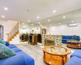 4 Mi To Nyc, Shared Yard Englewood Apartment! - Englewood - Sala de estar