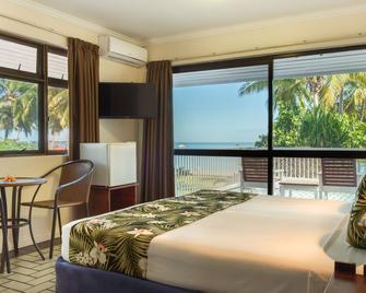 Aquarius on the Beach - Nadi - Bedroom