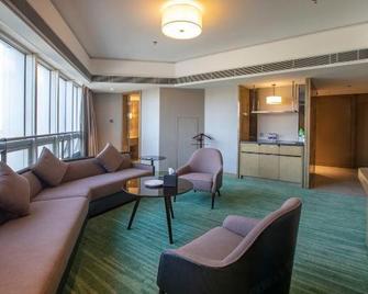 Taizhou Yaoda International Hotel - Taizhou - Living room