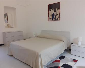 Happy House Salento Apartment - Brindisi - Habitación