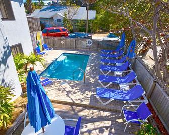 Sabal Palms Inn - Saint Pete Beach - Bể bơi
