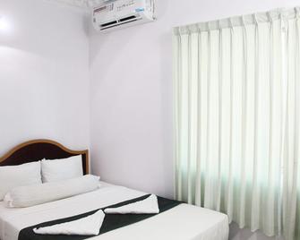 Pama Hotel - Kampong Chhnang - Camera da letto