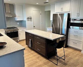 Okeechobee Vacation House - Lake Havasu City - Kitchen