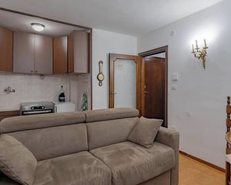 Via Roma 44 - Yourplace Abruzzo - Roccaraso - Soggiorno