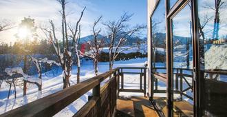 Morino Lodge Myoko - Hostel - Myoko - Balcony