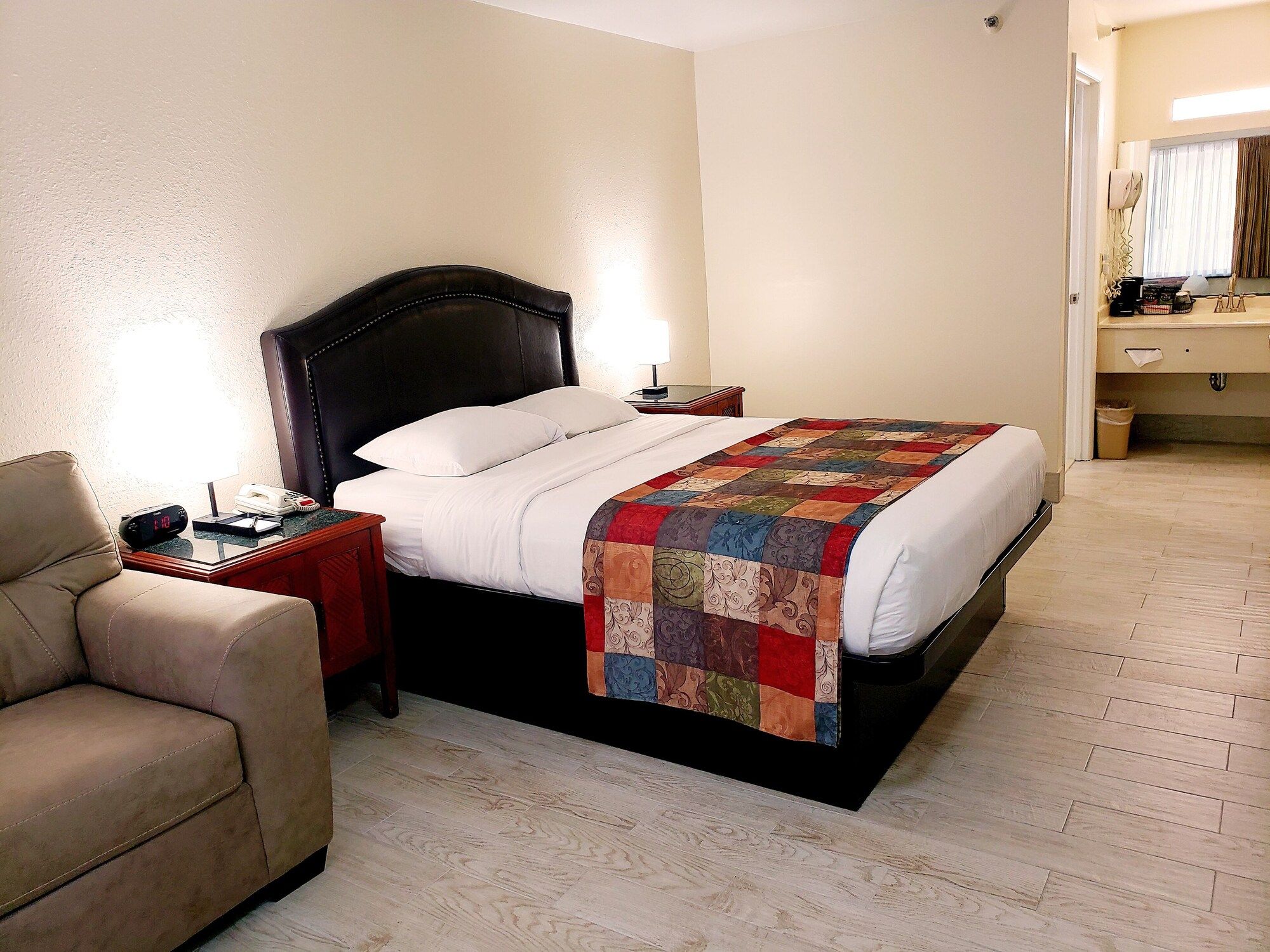 Simple Rewards Inn - Hilton Head Island