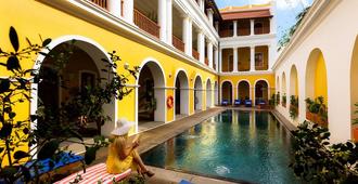 Palais De Mahe - Cgh Earth - Pondicherry - Uima-allas