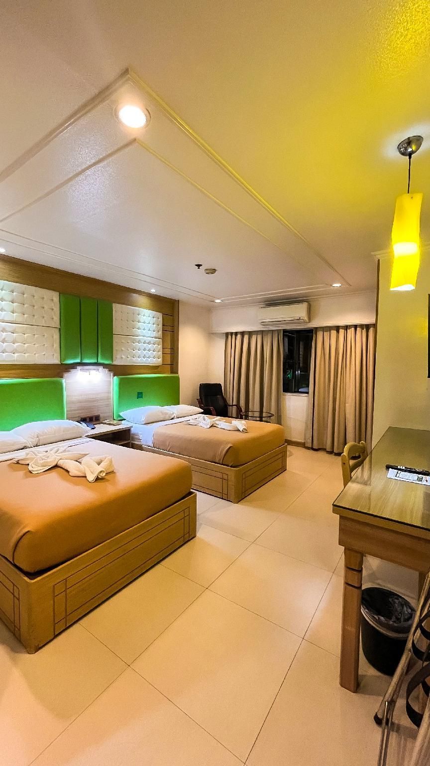 بالادين هوتل